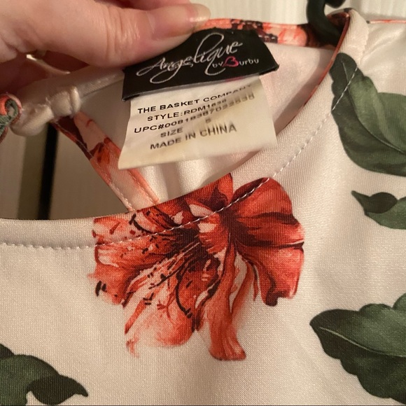 Floral romper - Picture 2 of 5